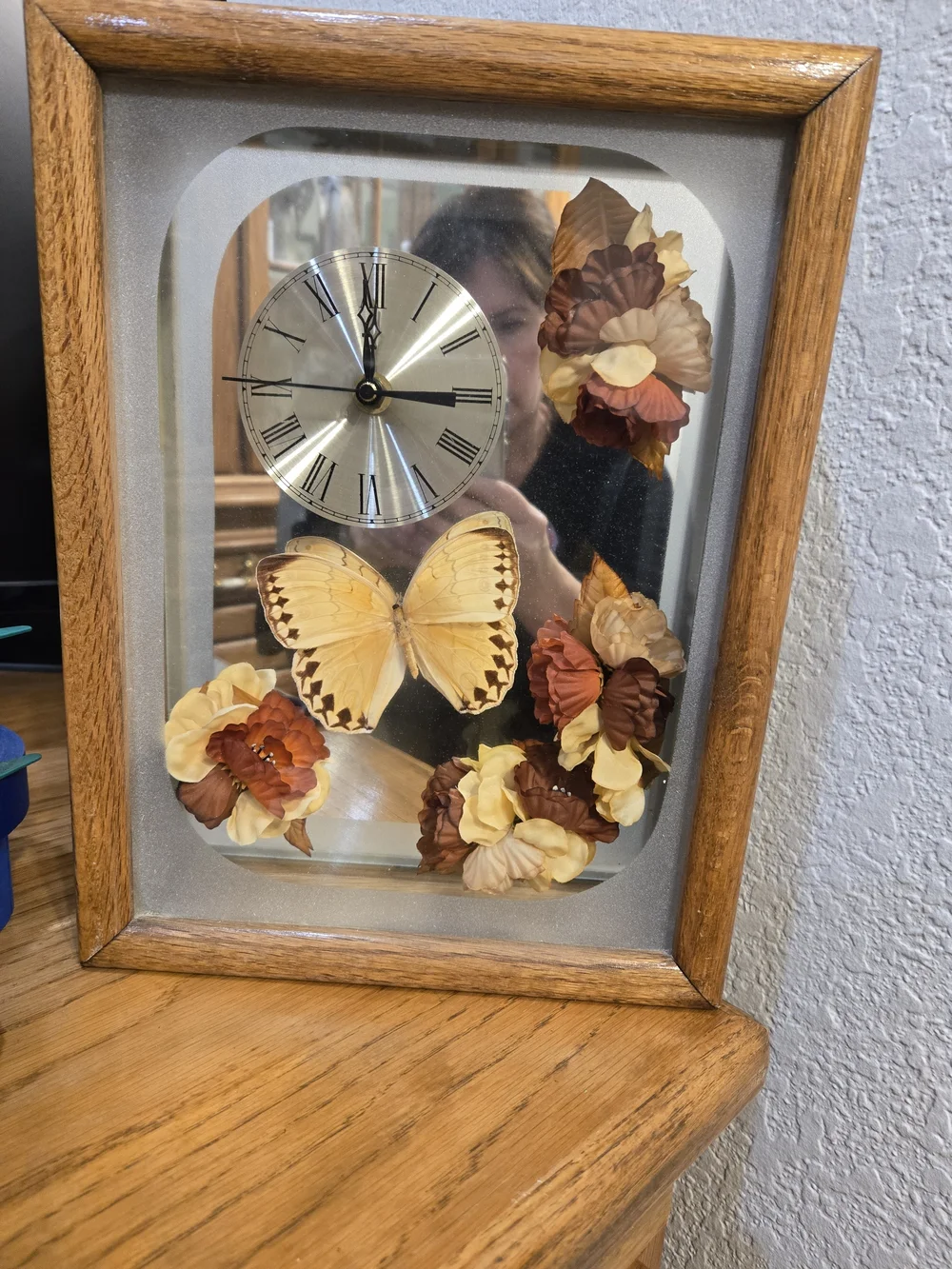 Beautiful Vintage Shadow Box Wooden Frame Butterfly Clock with Flower Accents